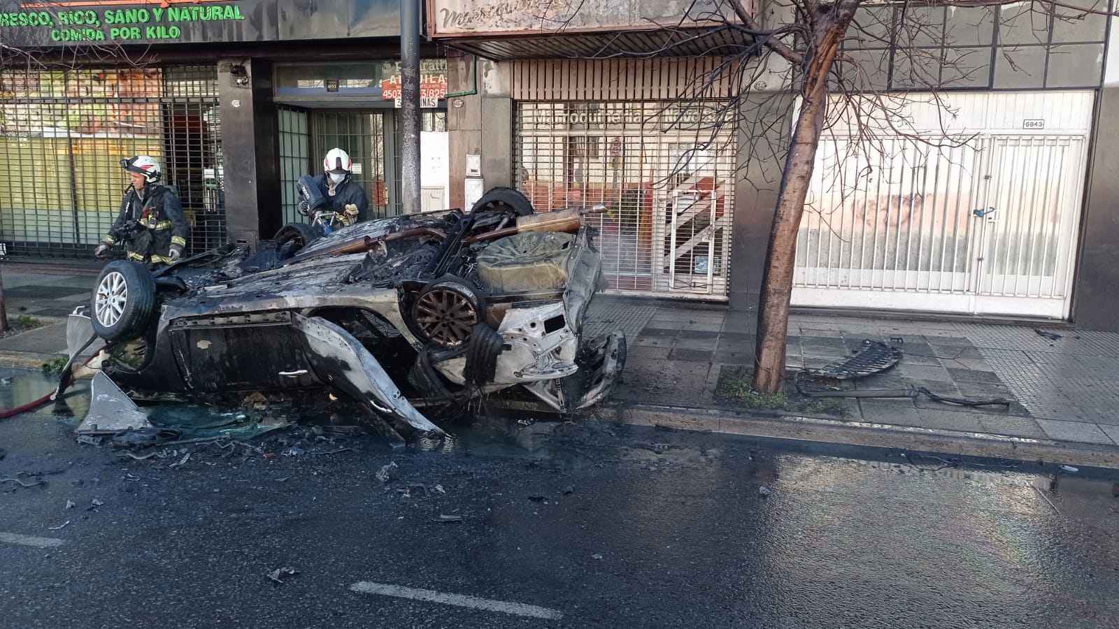 Video: venían borrachos y con un bebé a bordo en un auto con pedido de secuestro