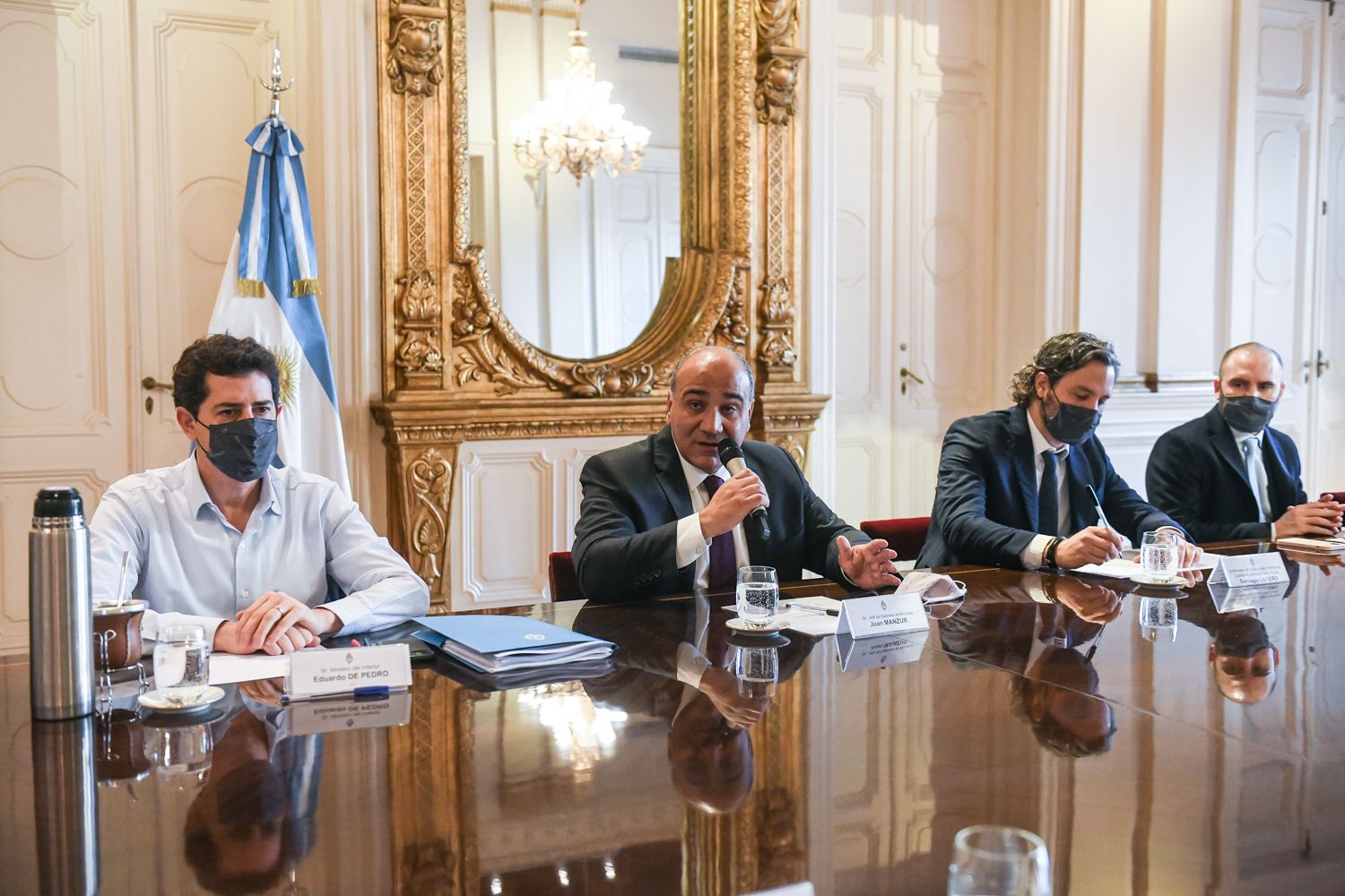 Juan Manzur encabeza su primera reunión como jefe de Gabinete
