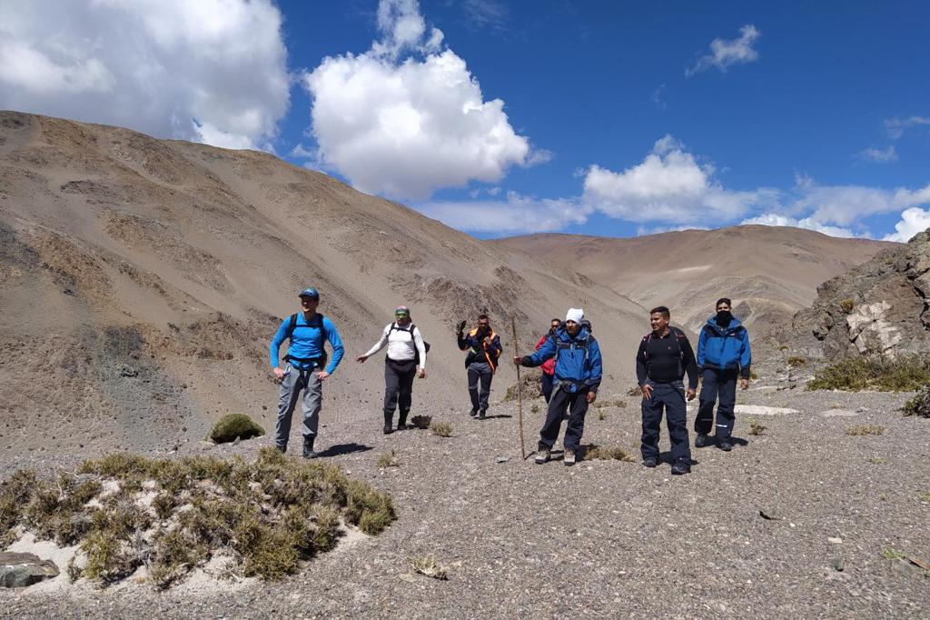 Catamarca: hallaron a dos andinistas franceses perdidos en la zona del volcán Ojo del Salado