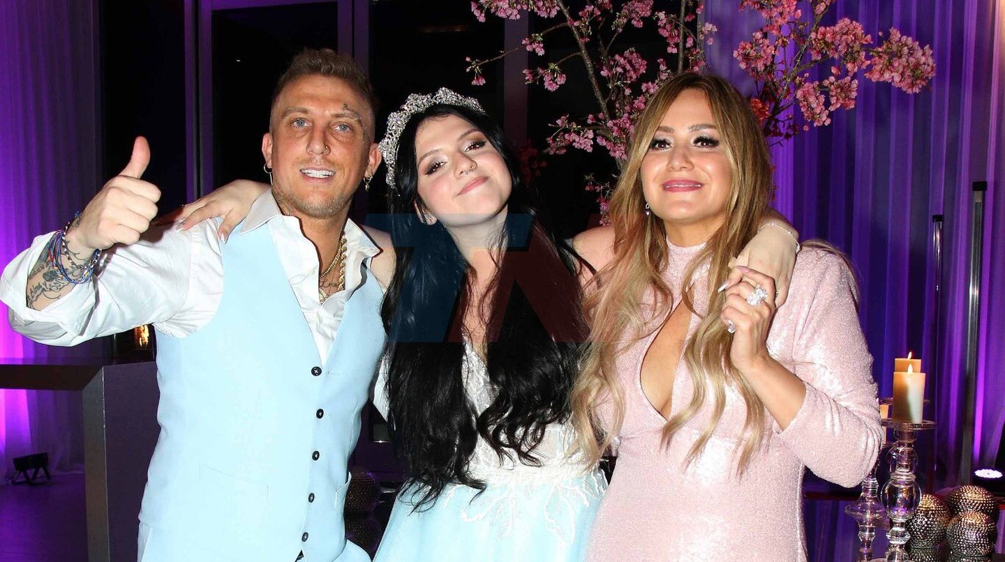 Video: la complicidad entre El Polaco y Karina en el cumple de 15 de su hija Sol