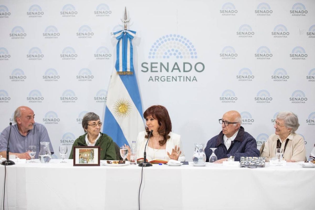 Cristina Kirchner: “Estoy viva gracias a Dios y la Virgen”