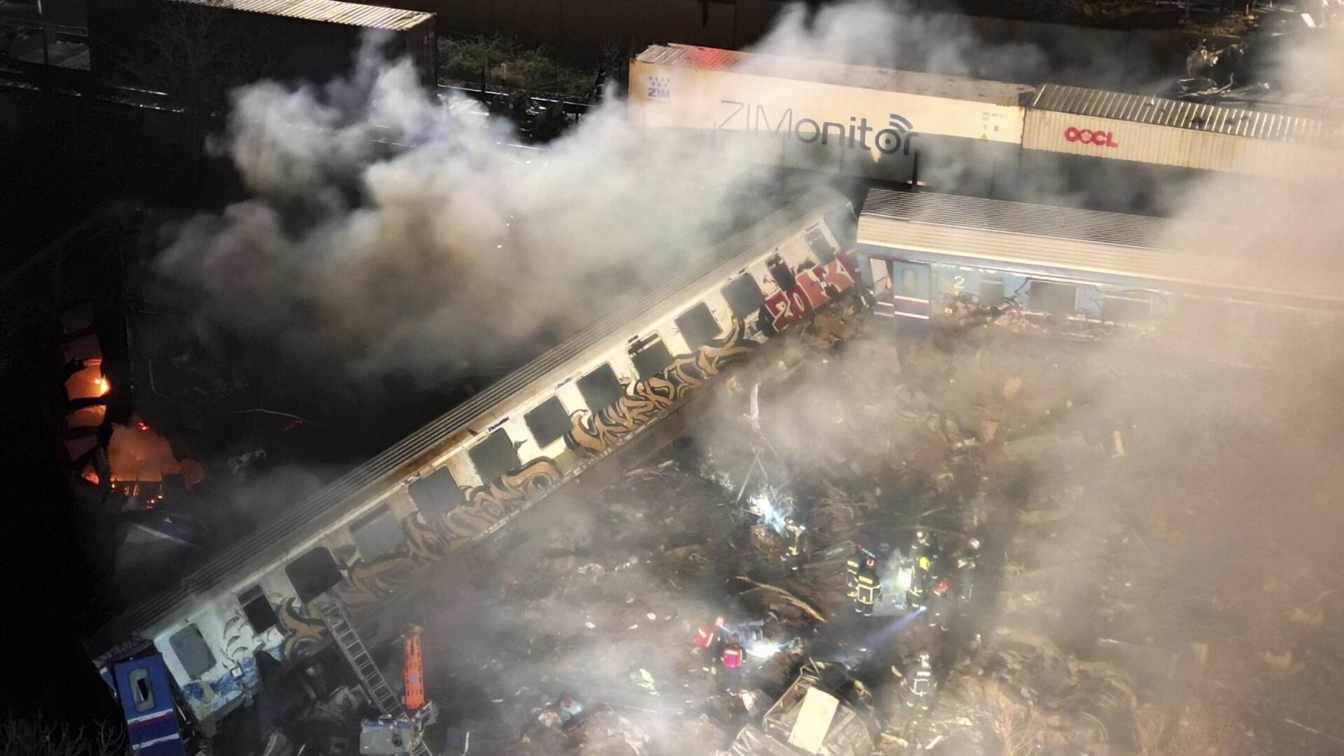 Chocaron dos trenes en Grecia: al menos 36 muertos y 85 heridos