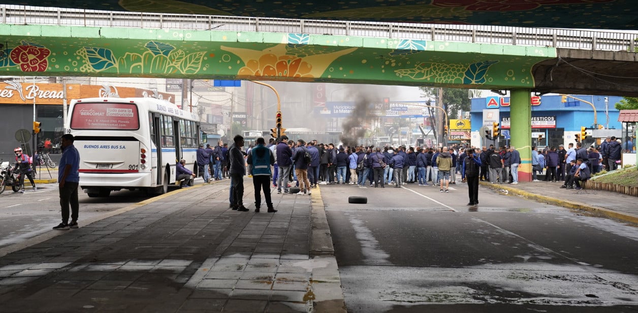 Paro de colectivos: qué líneas no funcionan