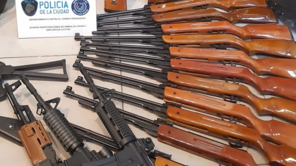 Video: secuestraron 175 réplicas de armas por un valor superior a los 5 millones de pesos