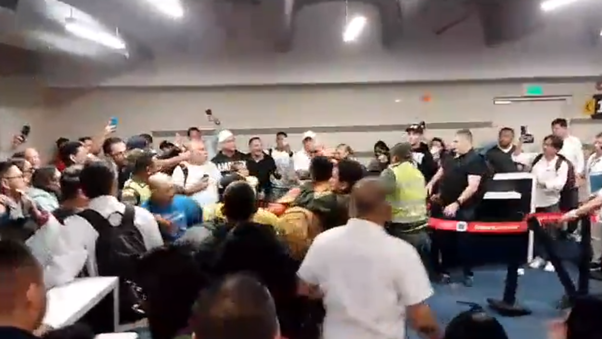 Videos: tremenda pelea en el aeropuerto de Barranquilla por demoras en los vuelos