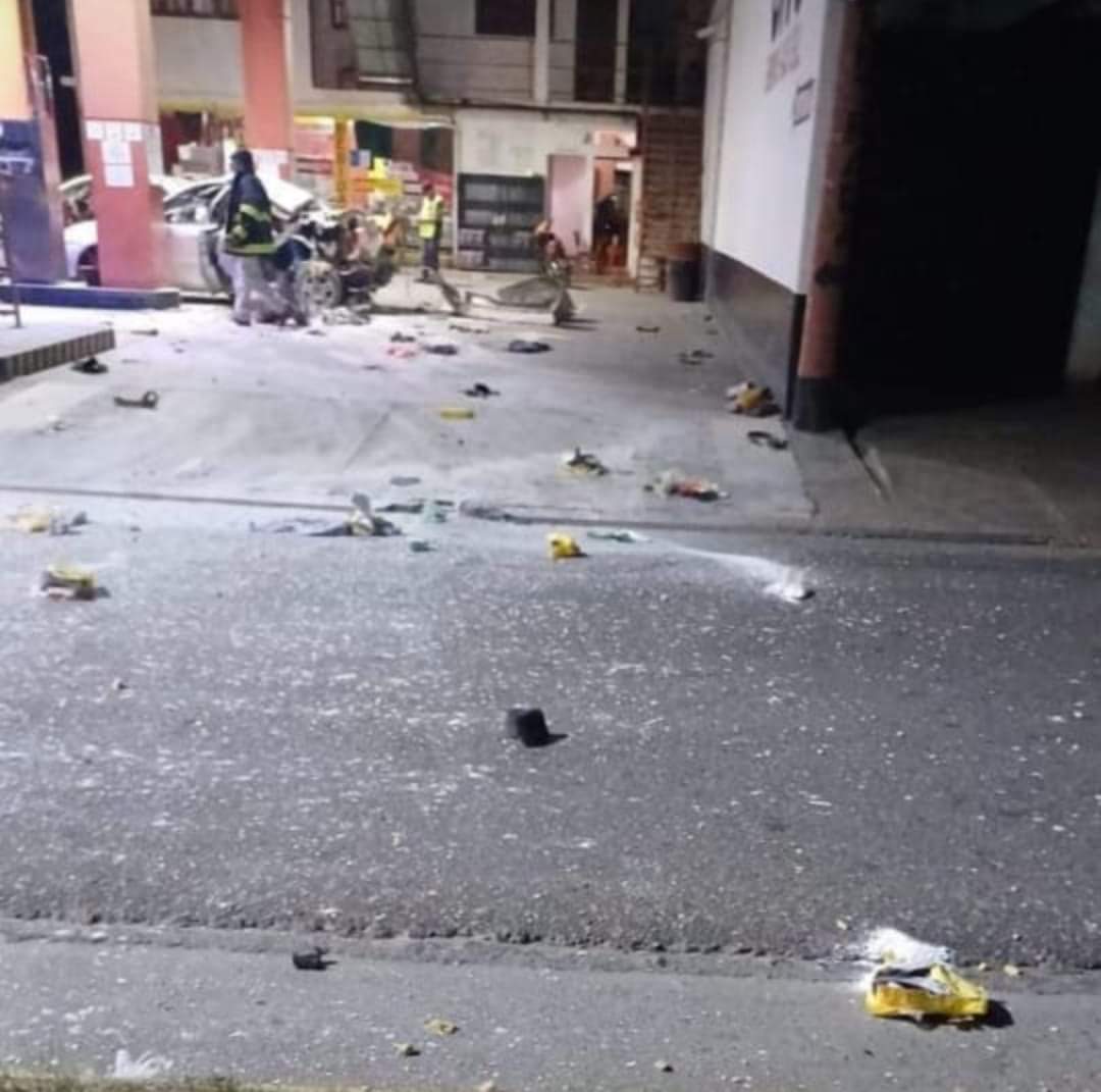 Video: explotó auto con cocaína mientras cargaba gas y detuvieron a policía bonaerense