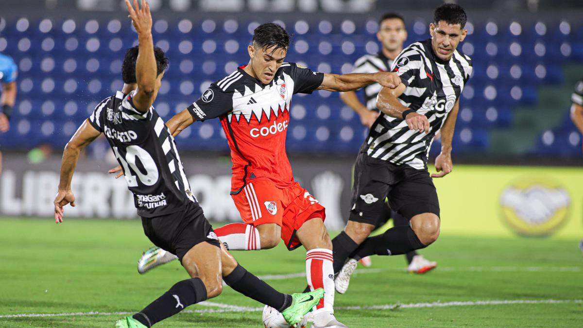 River lo dio vuelta en Paraguay por Copa