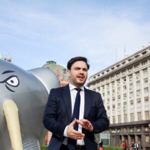 Marra le exigió por carta a Milei la renuncia de Manuel Adorni