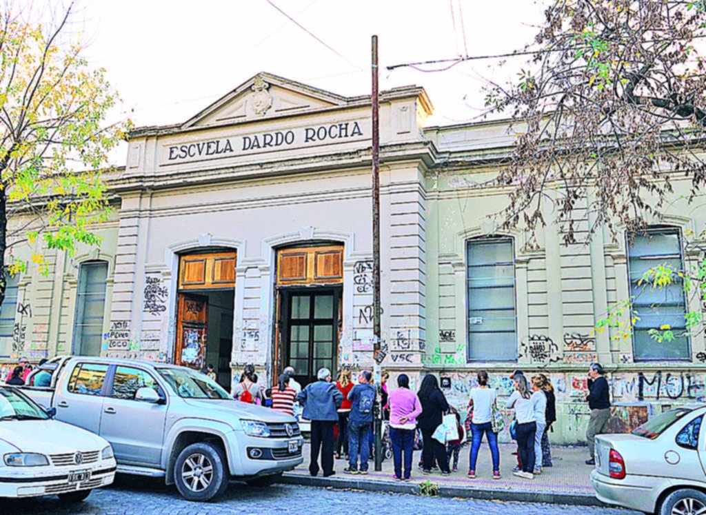 La Plata: un nene de 6 años llevó un cuchillo a clase y amenazó a un compañero