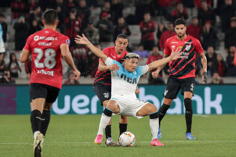 Racing cayó ante Paranaense y en la Ida de los cuartos de final de la Copa Sudamericana