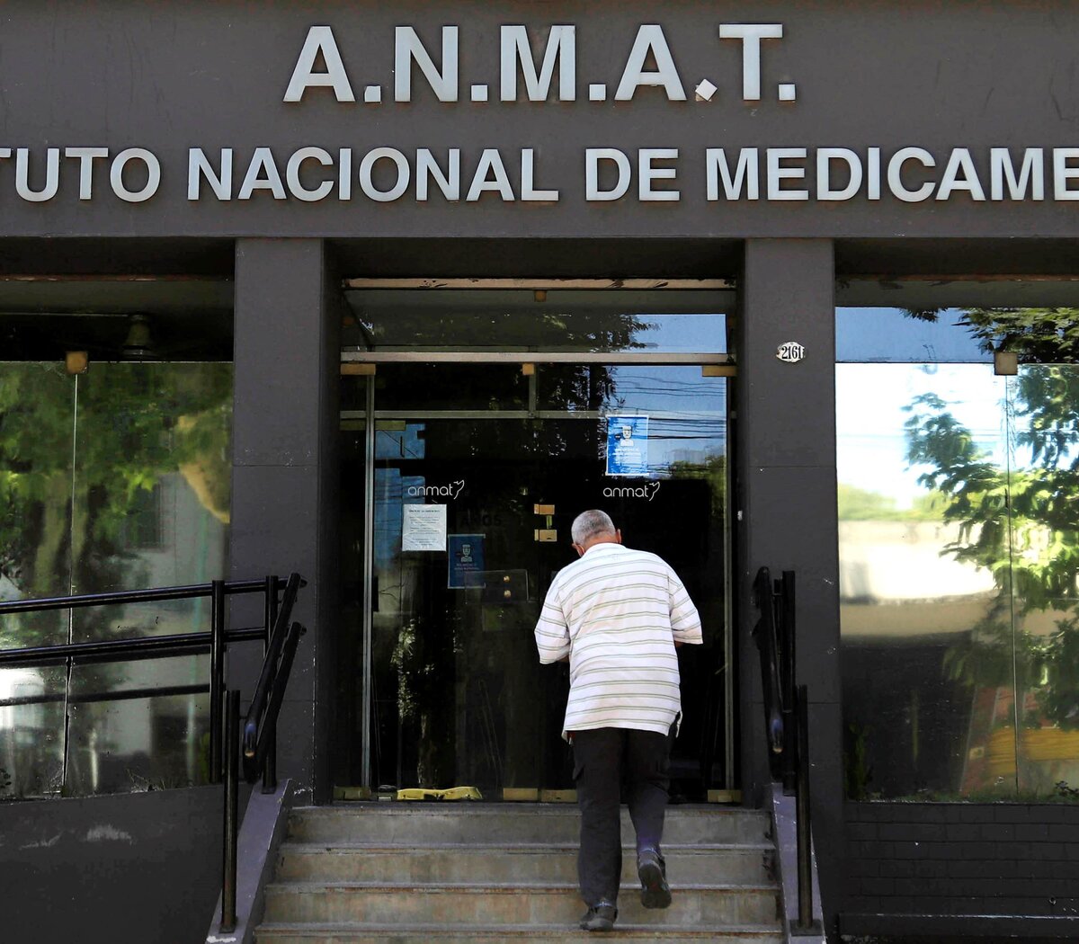 Fentanilo contaminado: allanaron la sede central ANMAT