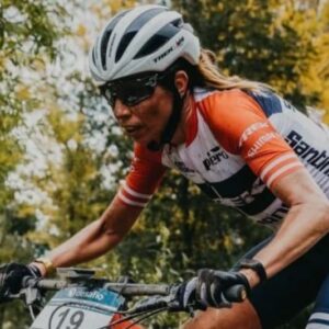 Mar del Plata: motochorros encañonaron a campeona de ciclismo para robarle la bici