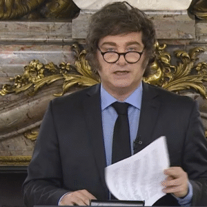 Milei viaja a Chile y ultima detalles del mensaje que dará en cadena nacional por Malvinas