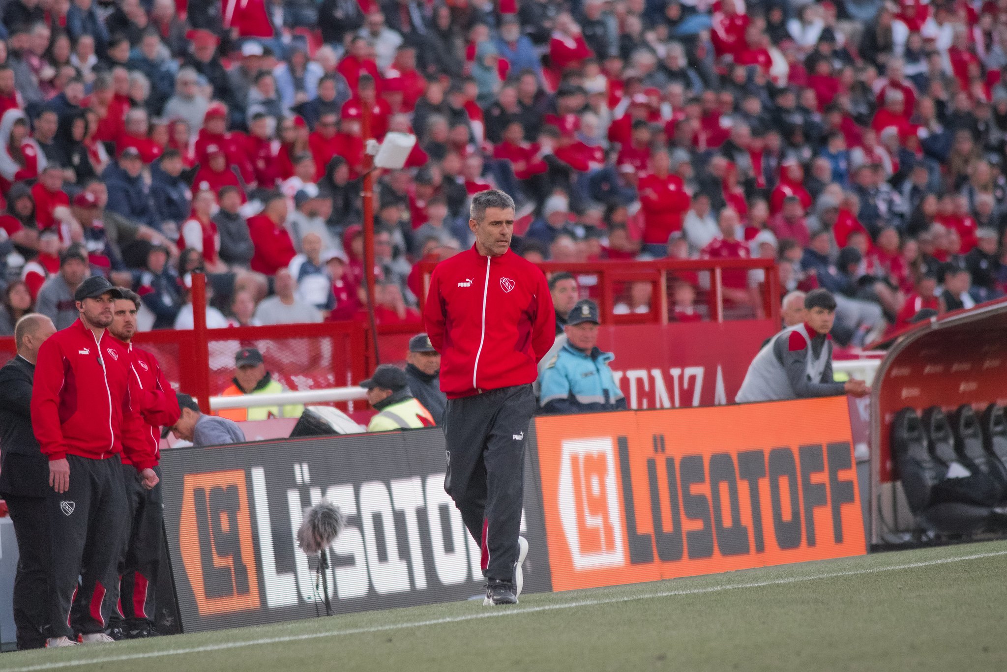 Los entrenadores que suenan en Independiente tras la renuncia de Vaccari