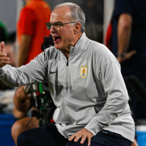 Interna caliente en Uruguay antes de España: referentes del plantel le manifestaron su enojo a Bielsa