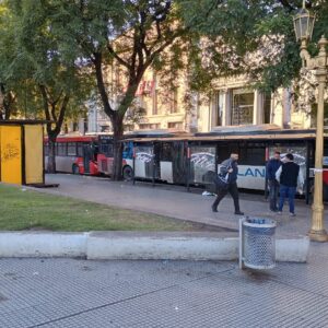 Comenzó el paro general de la CGT contra la reforma laboral de Milei