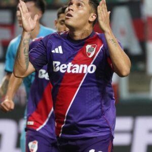 River se salvó de la catástrofe con un penal agónico ante Ciudad Bolívar y sigue en la Copa Argentina