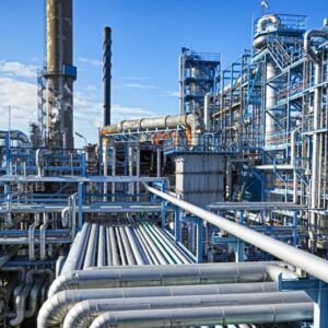 El petróleo cruza la barrera de los 100 dólares por barril por la crisis bélica con Irán