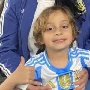 Venezuela: buscan intensamente a un nene argentino de 8 años tras el colapso de un edificio en La Guaira