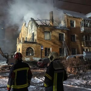 Rusia lanzó un devastador ataque con misiles contra Ucrania: 13 muertos y Kiev envuelta en llamas