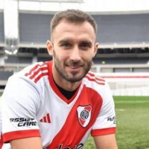 Con Otamendi a la cabeza, el vestuario de River pidió el regreso de Germán Pezzella