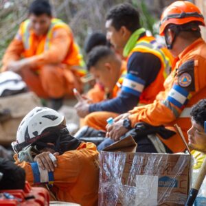 Rescatan un total de 6.462 personas en Venezuela y siguen las búsquedas tras los terremotos