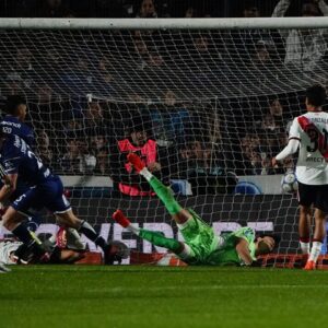 Otra derrota para el River de Coudet: perdió 1-0 contra Gimnasia de La Plata y profundizó su mala racha