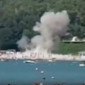 Un dron ucraniano cayó sobre un balneario ruso repleto de gente: murieron tres niños