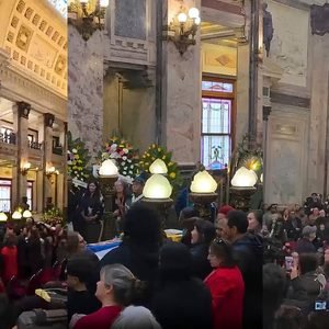 Velorio de Rubén Rada: cantan “Muriendo de Plena” junto al féretro, con algunos llantos, pero sin pena