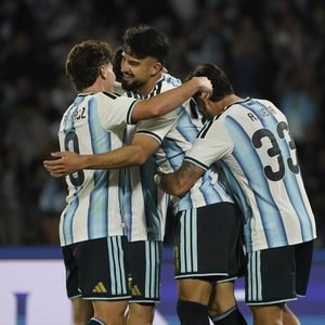 Argentina goleó a Bolivia 4 a 0 en el primer amistoso