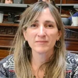 Una diputada propone “suspender” por un mes el sueldo de legisladores que insulten en el recinto