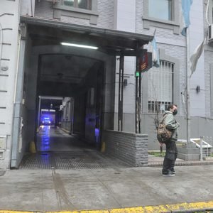 Motín en la comisaría: tras cinco horas, liberaron al policía que fue tomado de rehén por los presos